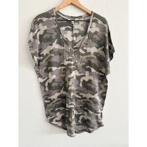 Lot of 2 Express One Eleven Tops Womens Large Green Camo Blue White Striped